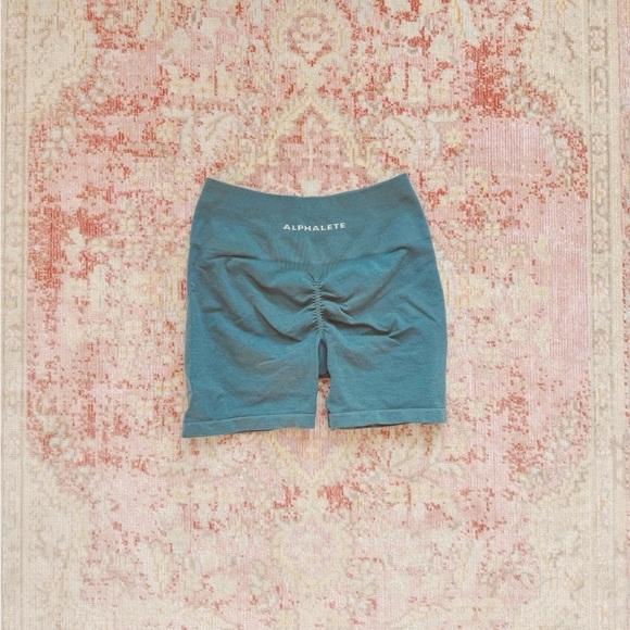 Alphalete, Woman’s Amplify Shorts - Picture 2 of 4